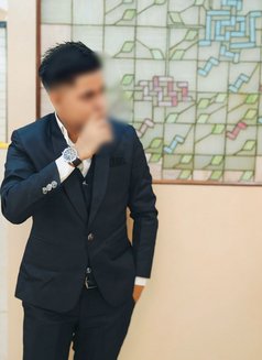 Young Call Boy Here - Male escort in Mumbai Photo 3 of 6