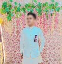 Young Call Boy Here - Male escort in Mumbai