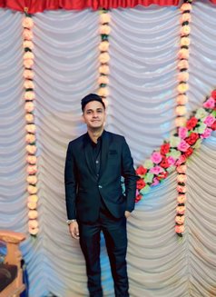 Young Call Boy Here - Male escort in Mumbai Photo 5 of 6