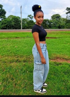 Young Classy Horny Clara Queen - puta in Mumbai Photo 5 of 5