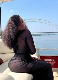 Young Classy Horny Girl Flavia - escort in Mumbai Photo 6 of 8