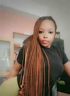 Young Classy Horny Girl Michelle - puta in Pune Photo 8 of 10