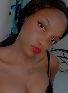 Young Classy Horny Girl Shinah Bae - puta in Bangalore Photo 1 of 4