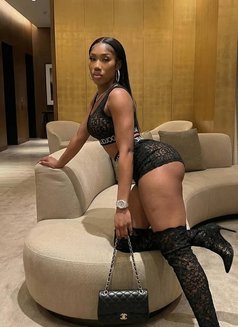 Young Classy Horny Lilli - escort in Mumbai Photo 3 of 5
