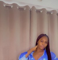 Young Classy Horny Nikki - puta in Gurgaon Photo 1 of 5