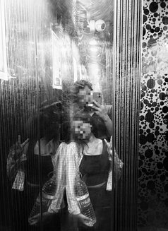 Young Couple - puta in Bangalore Photo 1 of 2