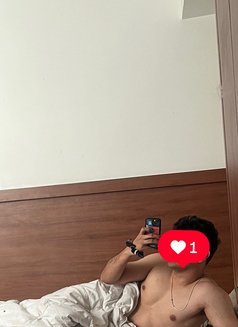 Young Dad - Male escort in Mumbai Photo 2 of 4