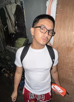 Young Exotic - Male escort in Manila Photo 3 of 6