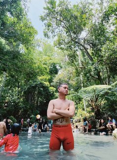 Young Exotic - Male escort in Manila Photo 4 of 6