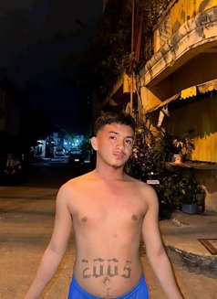 Young Exotic - Acompañantes masculino in Manila Photo 7 of 8