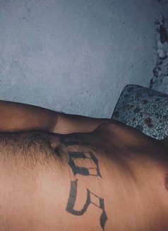 Young Exotic - Acompañantes masculino in Manila Photo 10 of 11