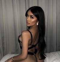 Young influencer girl w/Anal Independent - puta in Dubai