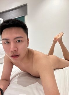 Young gay Thailand 🇹🇭🇦🇪(vip) - masseuse in Dubai Photo 7 of 7