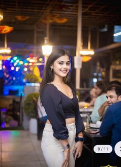 Young Girl Ahana Independent Dating - puta in Mumbai Photo 4 of 8
