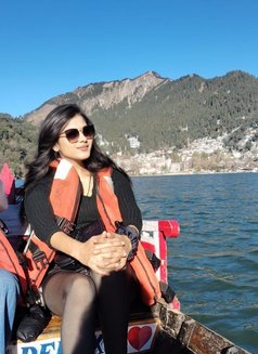 Young Girl Ahana Independent Dating - puta in Mumbai Photo 6 of 8