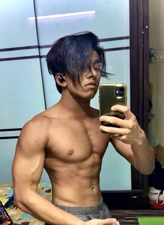 NEW REAL MEET and CAMSHOW - Male escort in Mumbai Photo 1 of 1