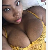 Young Hot Sexy Curvy Figure Rihanna - escort in New Delhi