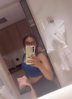 Young Hot Sexy Curvy Figure Shallom - escort in Bangalore Photo 6 of 6