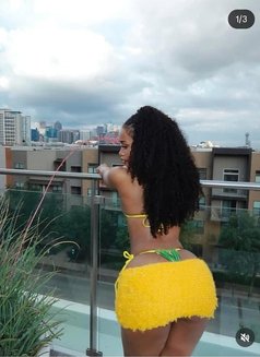 Young Hot Sexy Curvy Figure Sophia - puta in Gurgaon Photo 2 of 4