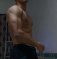 Young Hunk - Acompañantes masculino in Dubai
