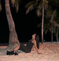 Young & Juicy Ts Sky - Acompañantes transexual in Manila