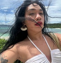 Young & Juicy Ts Sky - Acompañantes transexual in Manila