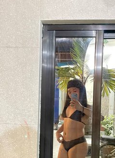 Young & Juicy Ts Sky - Acompañantes transexual in Manila Photo 7 of 9
