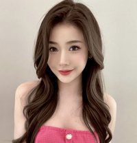 Young Korean Babe Minju - puta in Taipei Photo 1 of 5