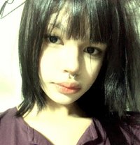 Young Ladyboy Meru 19 - Masajista in Makati City