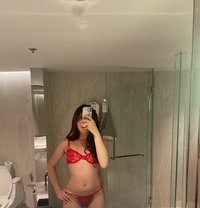 Wild Madison - puta in Hong Kong Photo 8 of 8