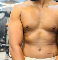 Young Male Artist Escort - Acompañantes masculino in Bangalore