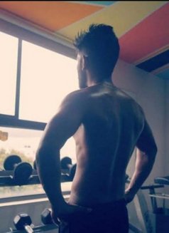 Young Male for Female - masseur in Mumbai Photo 1 of 1