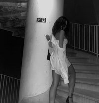 party girl - puta in Hong Kong