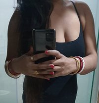 Young Married Cuckold Couple From Noida - Acompañante in Noida