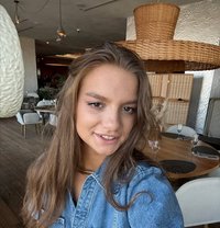 Young Natalie Full Service Anal - escort in Dubai Photo 8 of 18