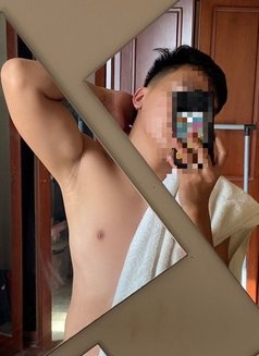 Asian - Male escort in Doha Photo 7 of 10