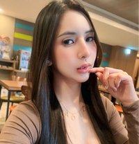 Young pretty chloe - puta in Taipei