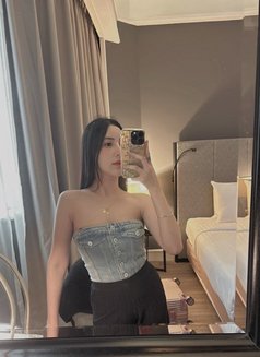 Young & Pretty Chloe - escort in Taipei Photo 7 of 7