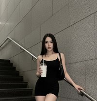 Pretty Chloe - escort in Taipei Photo 5 of 6
