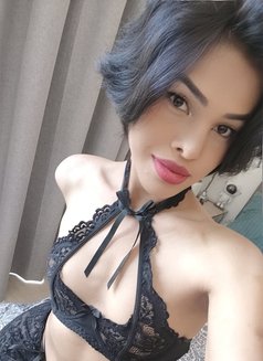 Young Reyan - Transsexual escort in Makati City Photo 5 of 9