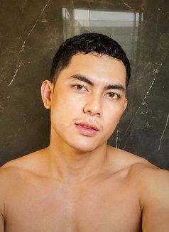 Young Sexy Russ - Acompañantes masculino in Hong Kong Photo 1 of 3
