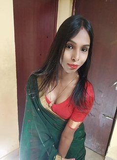 Young Shemale Sexy Queen - Transsexual escort in Bangalore Photo 5 of 6