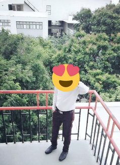 Young Single Men Looking for Women - Acompañantes masculino in Hyderabad Photo 1 of 3