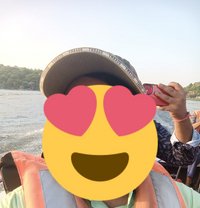 Young Single Men Looking for Women - Male escort in Hyderabad