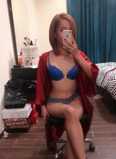 Young both shemale “queen Hanna” - Transsexual escort in Dubai Photo 2 of 26