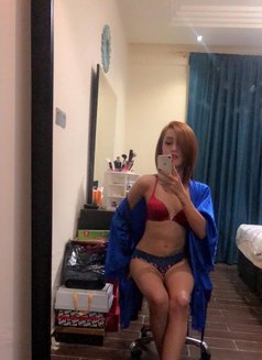 Young both shemale “queen Hanna” - Transsexual escort in Dubai Photo 3 of 26