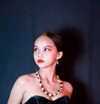 Sofia Tight Pussy Cam Show - puta in Makati City