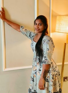 Young Southindian Threesome Girls - escort in Dubai Photo 13 of 14