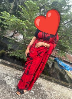 Young Tamil girls available - puta in Chennai Photo 6 of 6