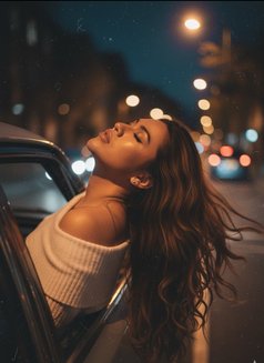 YOUNG TS - Acompañantes transexual in Singapore Photo 8 of 16